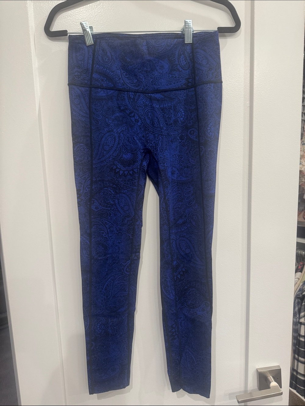 Lulu Lemon Blue Paisley Legging